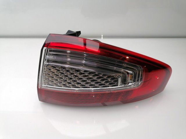 Lanterna traseira direita externa BS7113404AE FORD
