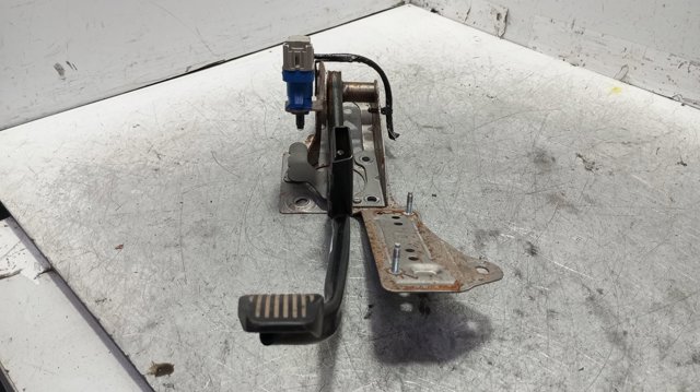 Pedal do freio BV612467GC FORD