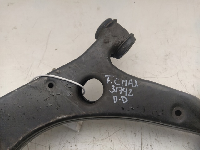 Braço oscilante inferior esquerdo de suspensão dianteira BV613A423AAD FORD