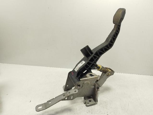 Pedal de embraiagem BV617B633GG FORD