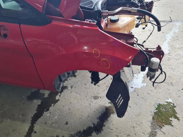 Pára-lama dianteiro direito C1BBA16015AA FORD