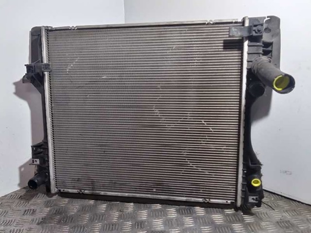 Radiador de esfriamento de motor C2Z10787 JAGUAR