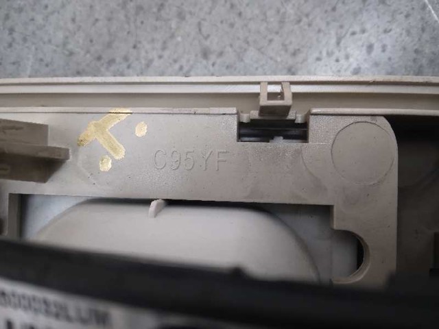 C95YF Land Rover