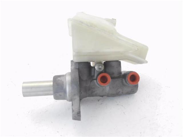 Cilindro mestre do freio CCY94340ZA MAZDA