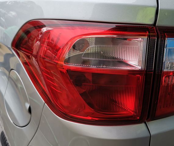 Lanterna traseira esquerda externa CN1513405BB FORD