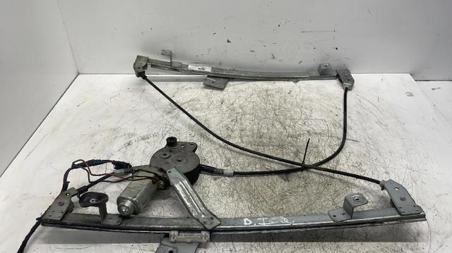 CUH000033 Land Rover