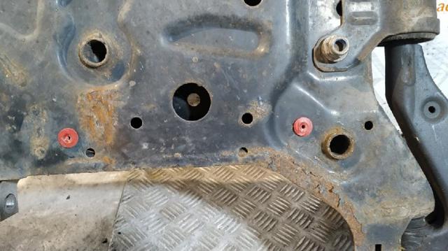 Viga de suspensão dianteira (plataforma veicular) CV615019AAG FORD
