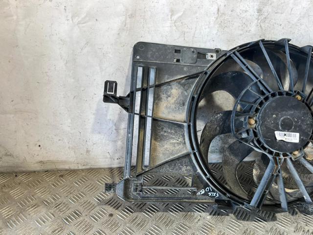 Difusor do radiador de esfriamento, montado com motor e roda de aletas CV618C607VA FORD