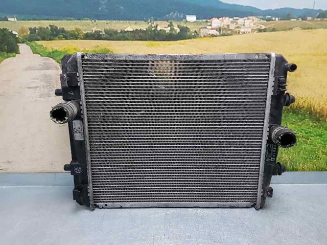 Radiador de esfriamento de motor CZ422133 PEUGEOT