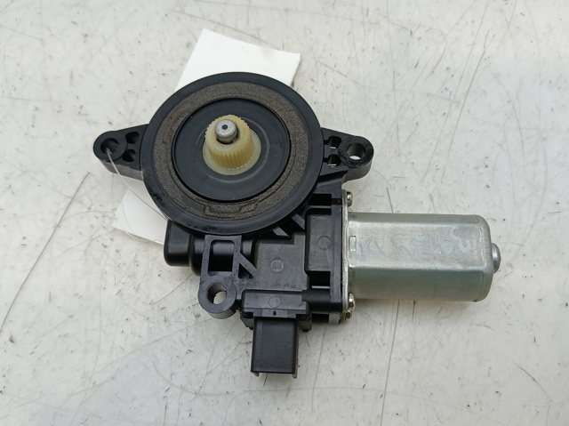 D01G5858X Mazda