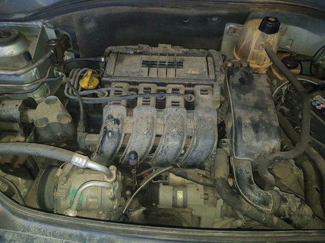 D4F712 Renault (RVI)