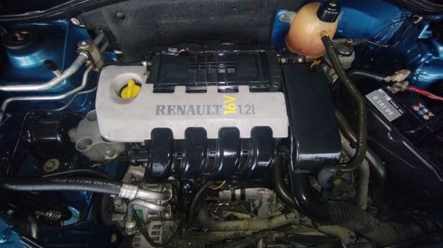 D4F712 Renault (RVI)