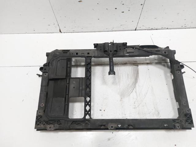 Suporte do radiador montado (painel de montagem de fixação das luzes) D65153110D MAZDA