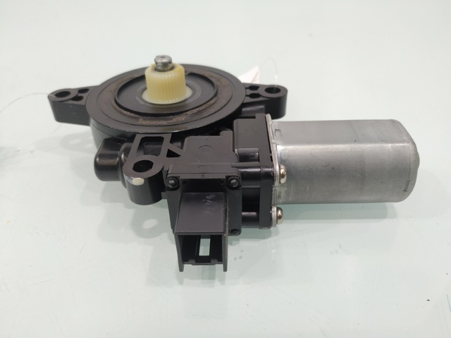 D6515858X Mazda