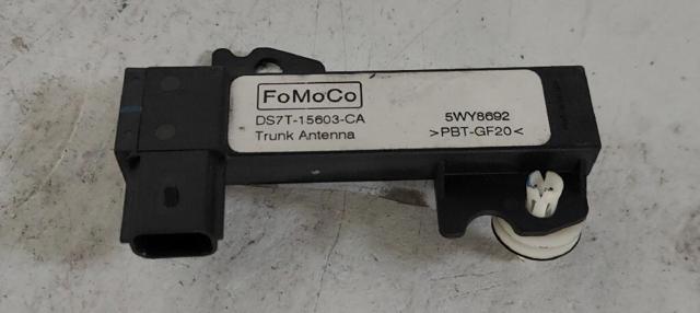 Reforçador do sinal de antena DS7T15603CA FORD