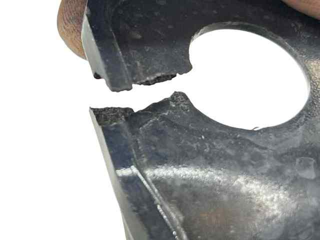Suporte superior do radiador (painel de montagem de fixação das luzes) DT118B041AF FORD