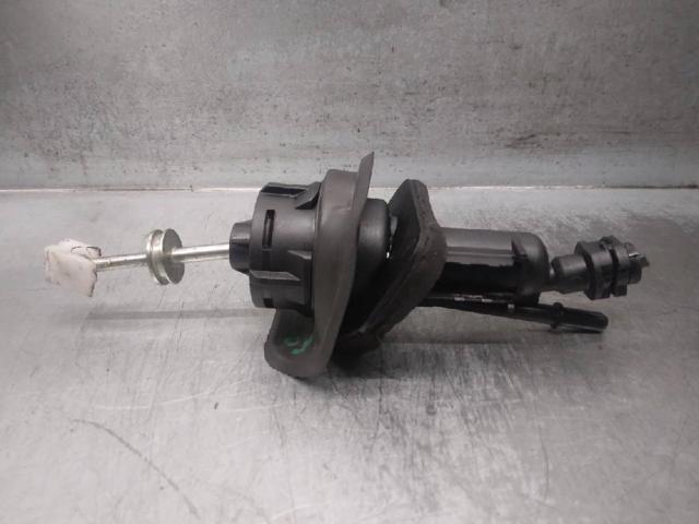 Cilindro mestre de embraiagem DV617A543AC FORD