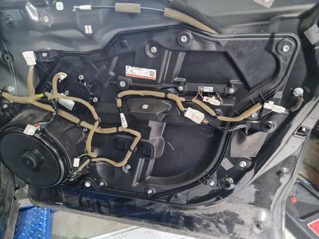 EG525897X Mazda