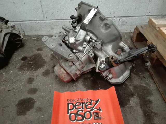 Caixa de Mudança montada (caixa mecânica de velocidades) F13C418 OPEL