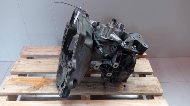 Caixa de Mudança montada (caixa mecânica de velocidades) F13C418 OPEL