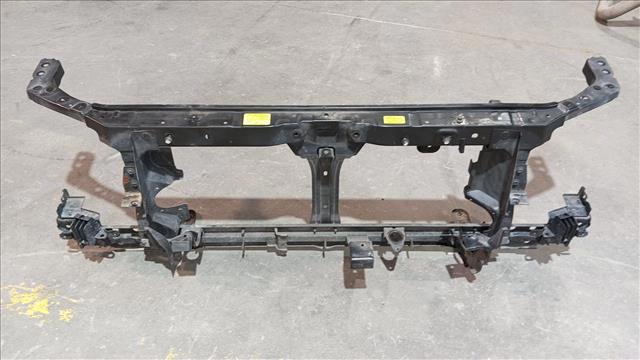 Suporte do radiador montado (painel de montagem de fixação das luzes) F2500EB3MA NISSAN