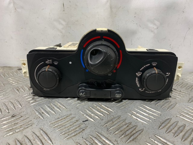 Unidade de controlo dos modos de aquecimento/condicionamento F666445V RENAULT