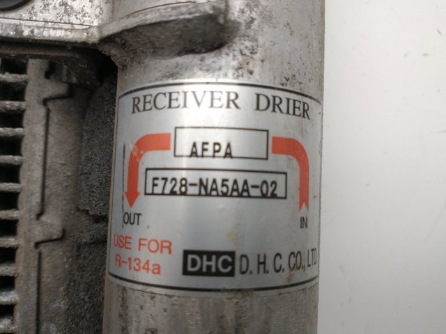 Radiador de aparelho de ar condicionado F728NA5AA02 HYUNDAI