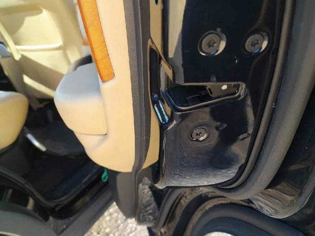 FQM000148 Land Rover