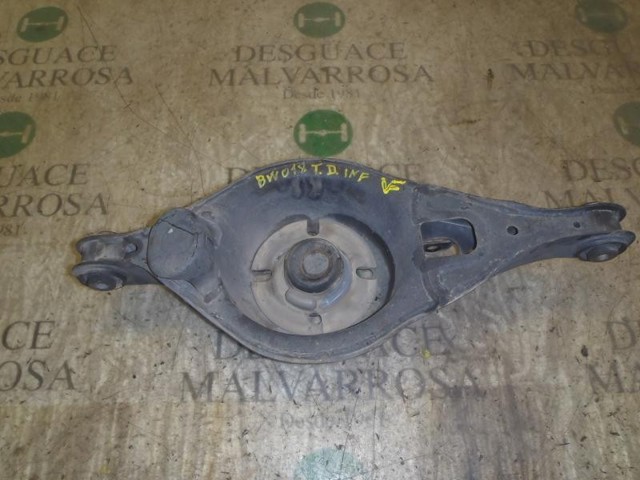 Braço oscilante inferior direito de suspensão traseira G26A28300 MAZDA