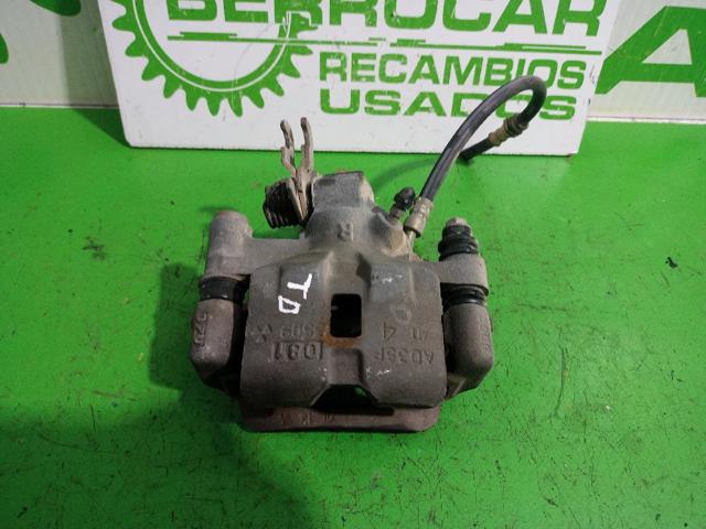 Suporte do freio dianteiro direito GA5R3361X MAZDA