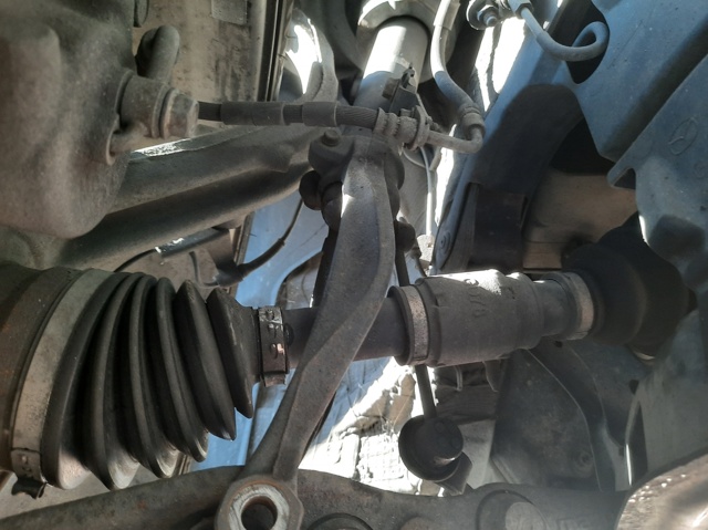 Semieixo (acionador) dianteiro direito GD552550XC MAZDA