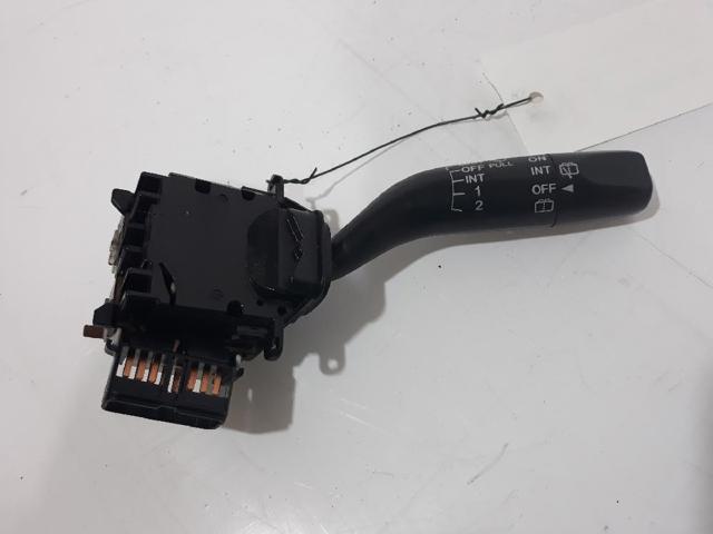 Comutador direito instalado na coluna da direção GE4T66128 MAZDA
