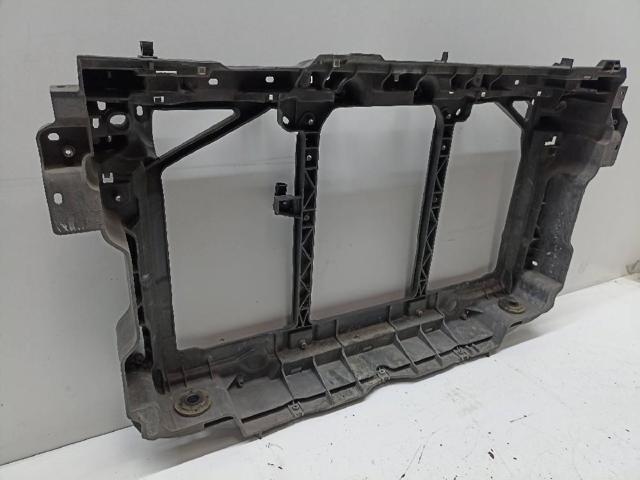 Carcaça de fixação do radiador GHP953111 MAZDA