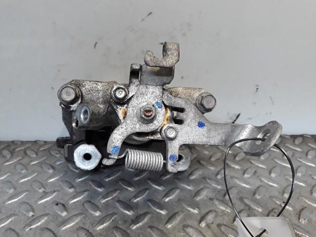 Suporte do freio traseiro direito GHY92698ZA MAZDA