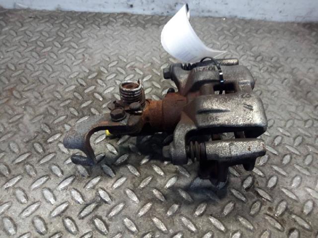 Suporte do freio traseiro esquerdo GJ6A2671XC MAZDA