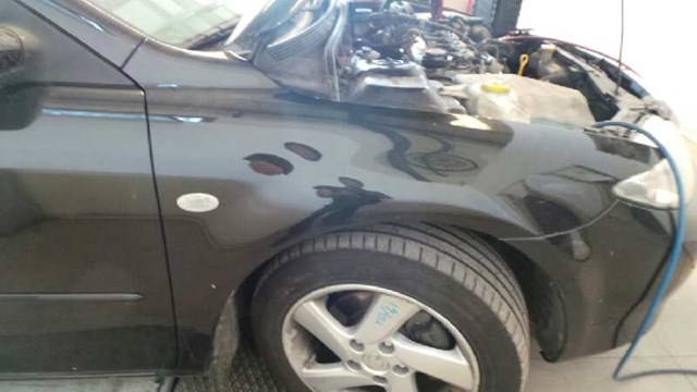 Pára-lama dianteiro direito GJ6A52111D MAZDA