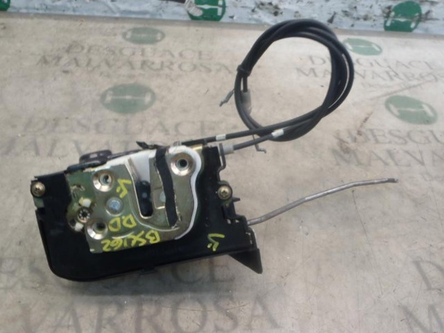 Fecho da porta dianteira direita GJ6A58310A MAZDA