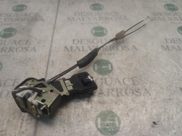 Fecho da porta traseira esquerda GJ6A73310E MAZDA