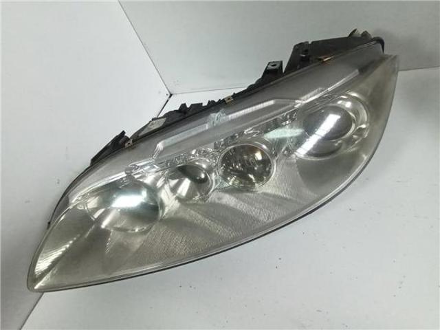 Luz esquerda GJ6R510L0E MAZDA