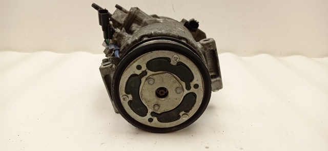 Compressor de aparelho de ar condicionado GK2119D629BE FORD