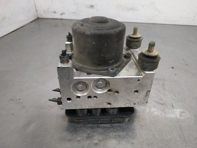 GR1M437A0 Mazda