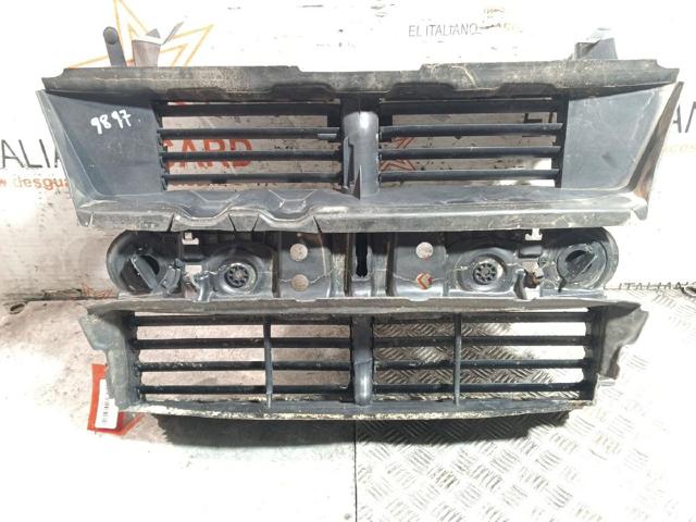 Perciana do radiador de esfriamento GV4B8475AC FORD
