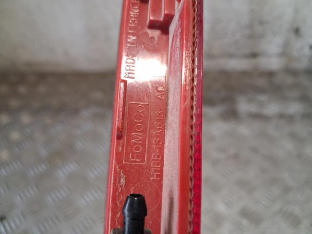Sinal de parada traseiro adicional H1BB13A613AC FORD
