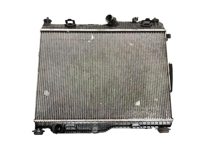 Radiador de esfriamento de motor H1BG8005AD FORD