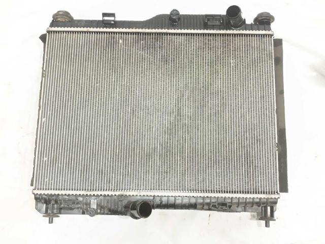 Radiador de esfriamento de motor H1BG8005CC FORD
