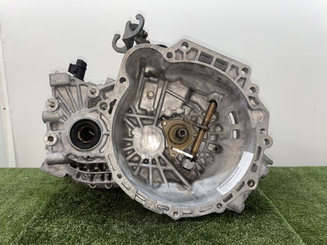 Caixa de Mudança montada (caixa mecânica de velocidades) J32073 HYUNDAI