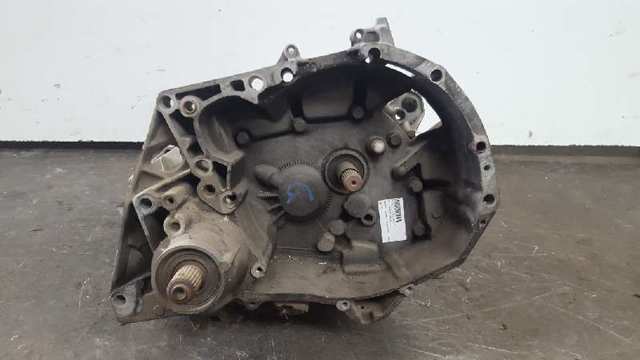 JB1052 Renault (RVI)
