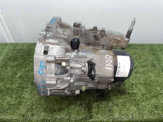 JB1185 Renault (RVI)