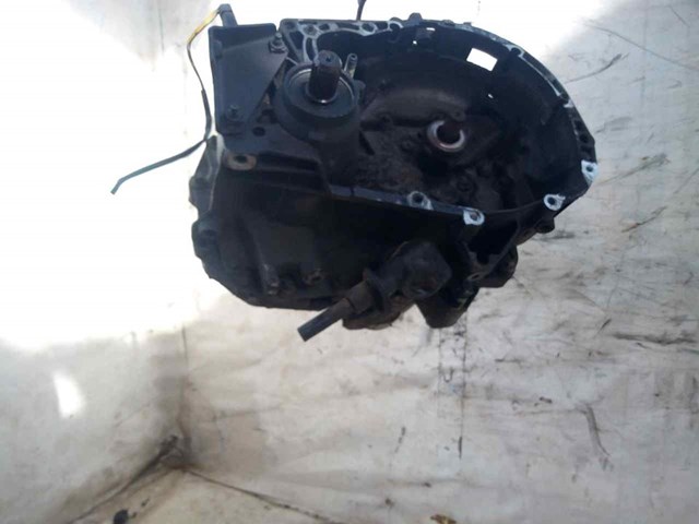 JB3969 Renault (RVI)