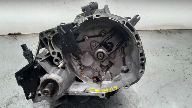JB3969 Renault (RVI)